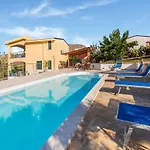 Villa Apartment, Sicily With Terrace